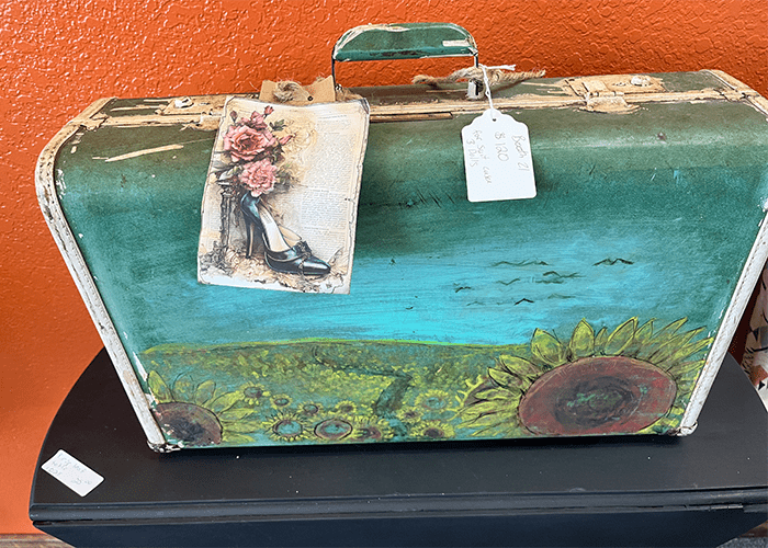 Vintage Suitcase with 3 dolls